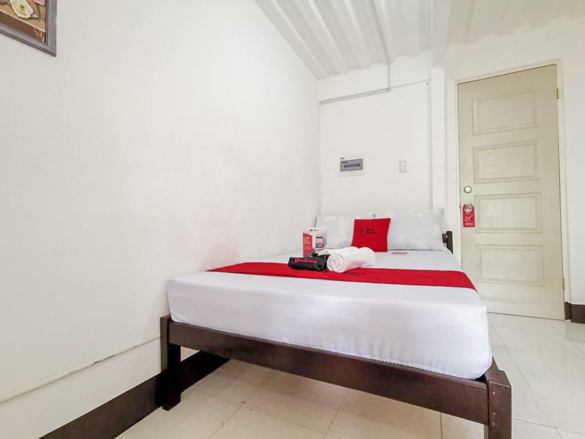 Reddoorz Near Davao Medical School Foundation Hotel Bagian luar foto