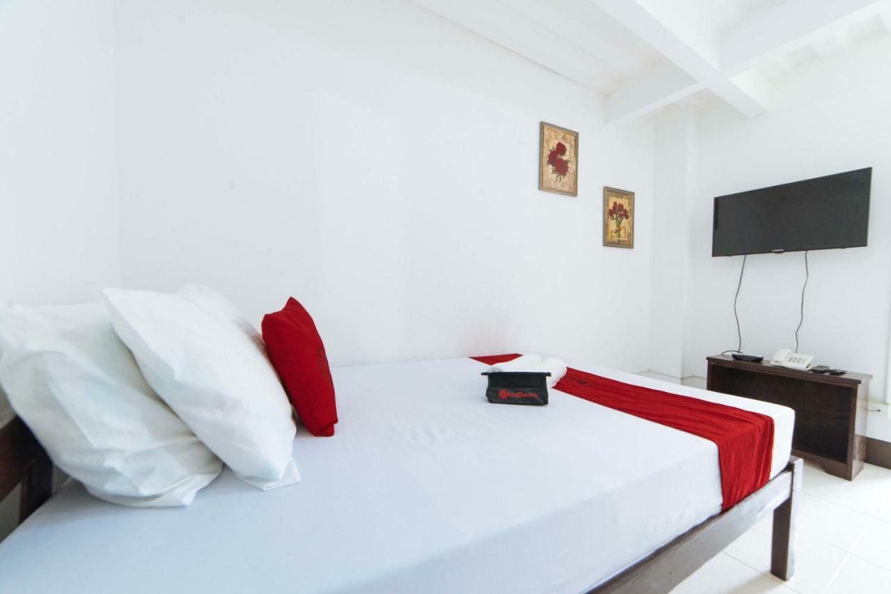 Reddoorz Near Davao Medical School Foundation Hotel Bagian luar foto